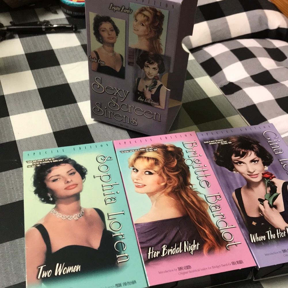Sexy Screen Sirens VHS